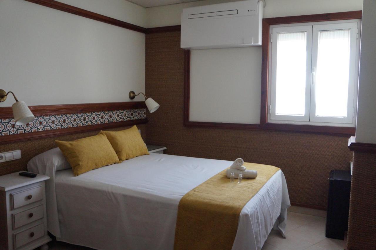 Hostal La Conilena Conil De La Frontera Eksteriør bilde