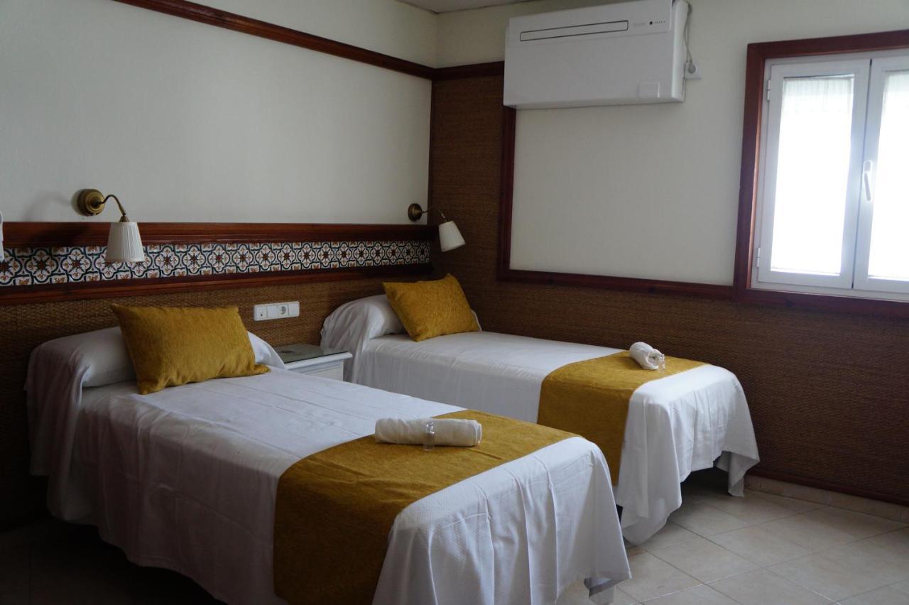 Hostal La Conilena Conil De La Frontera Eksteriør bilde