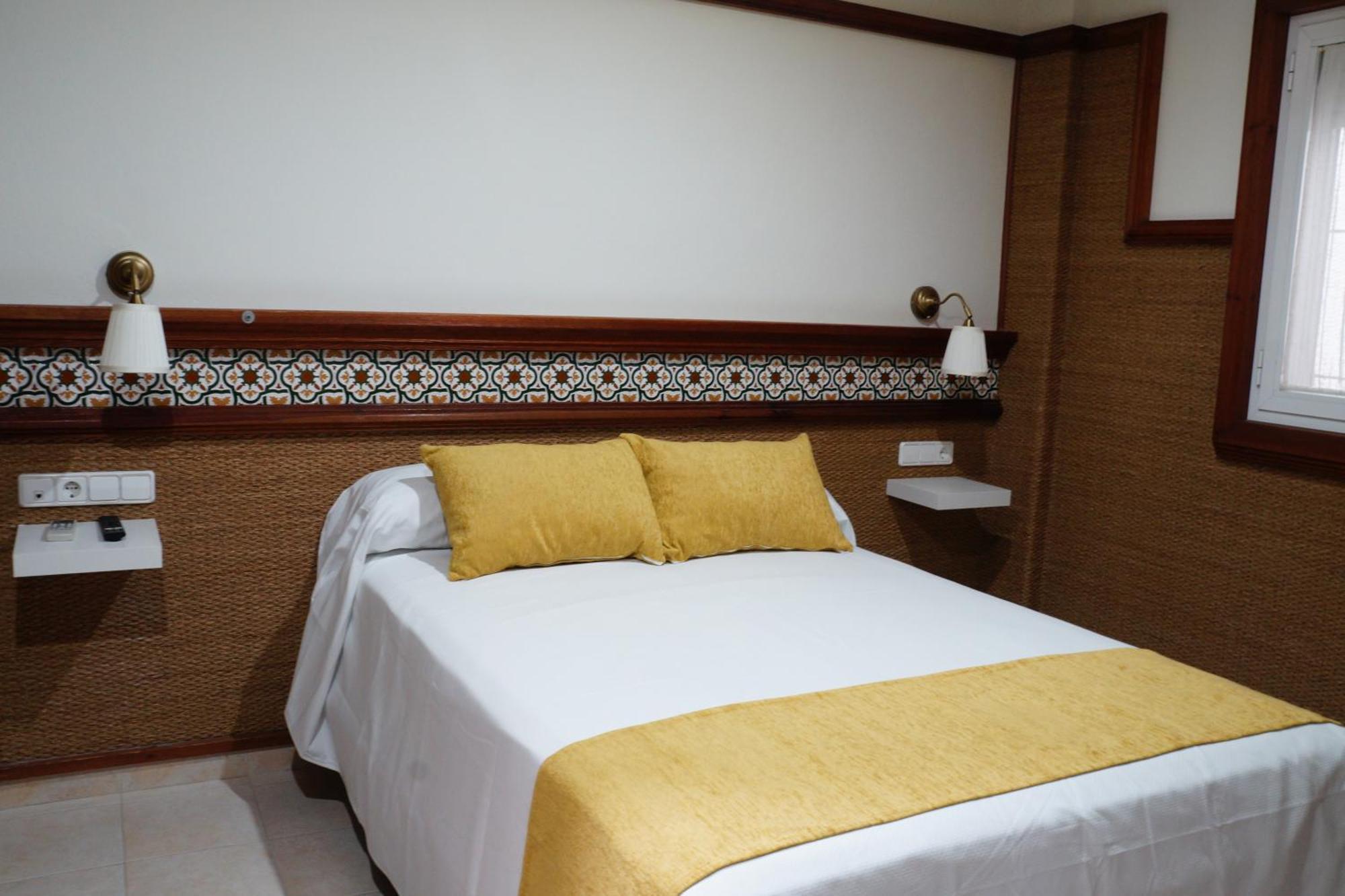 Hostal La Conilena Conil De La Frontera Eksteriør bilde