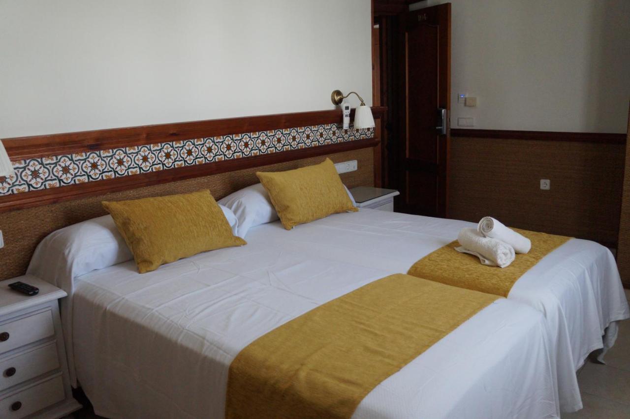 Hostal La Conilena Conil De La Frontera Eksteriør bilde