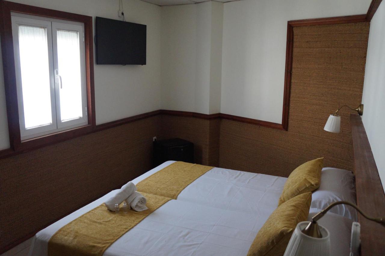 Hostal La Conilena Conil De La Frontera Eksteriør bilde